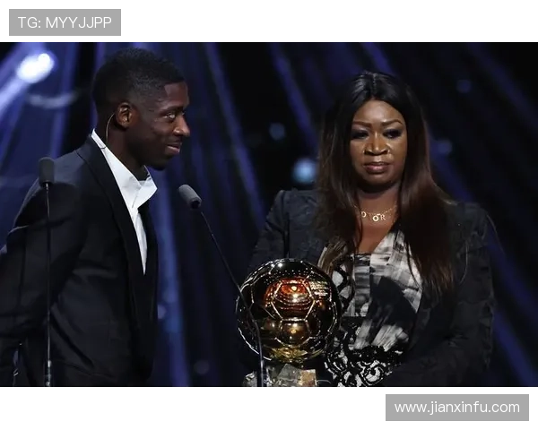 金球奖历史排名盘点:最具影响力的十位足球明星与其辉煌成就 - 副本 (3) 金球奖历史排名盘点:最具影响力的十位足球明星与其辉煌成就 - 副本 (3)